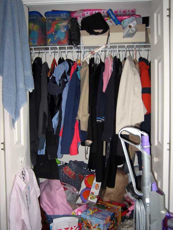 An Organized Life - Kid's Closet Before